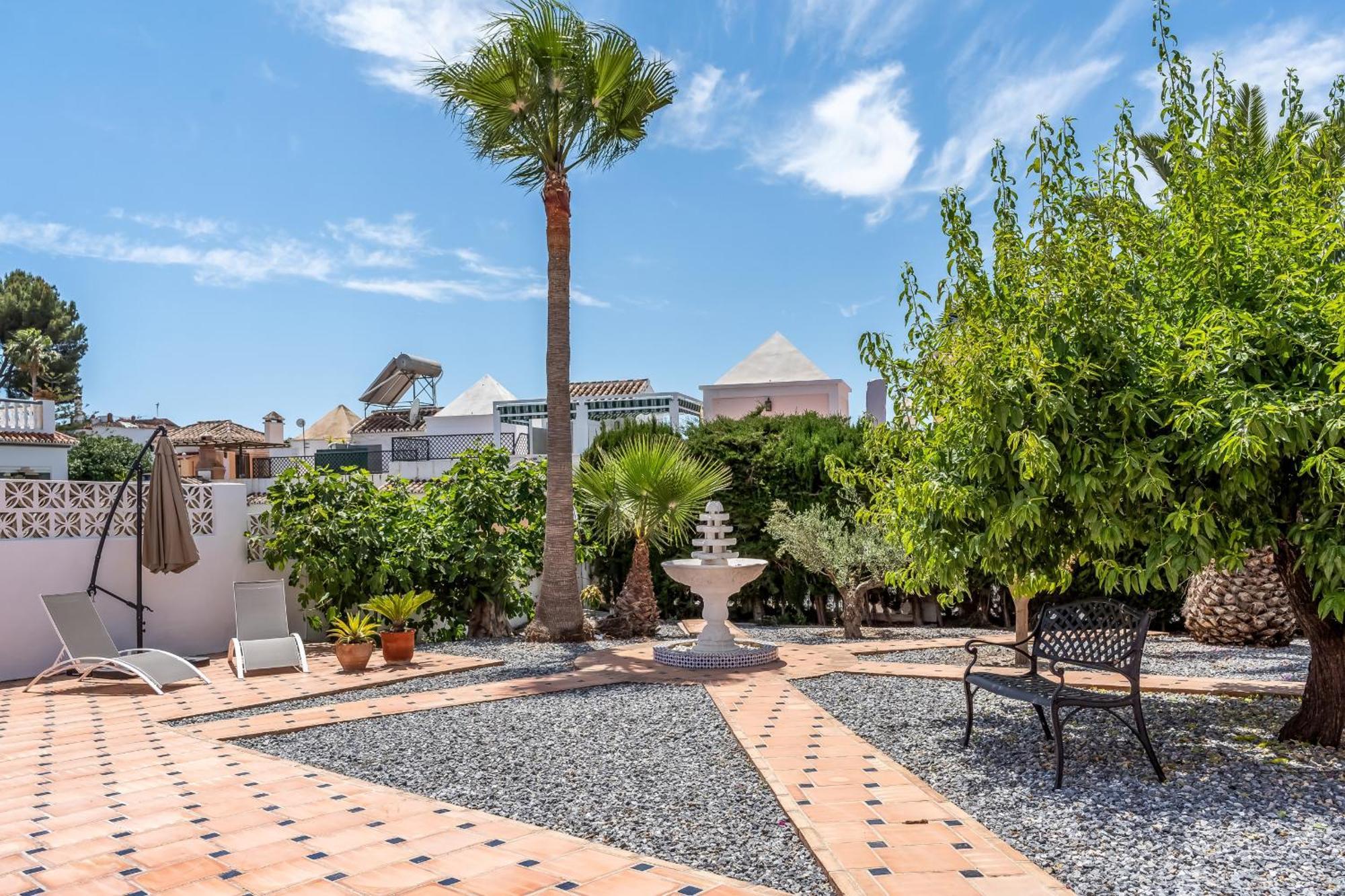 Chic Retreat With A Spacious Garden, Near Burriana *